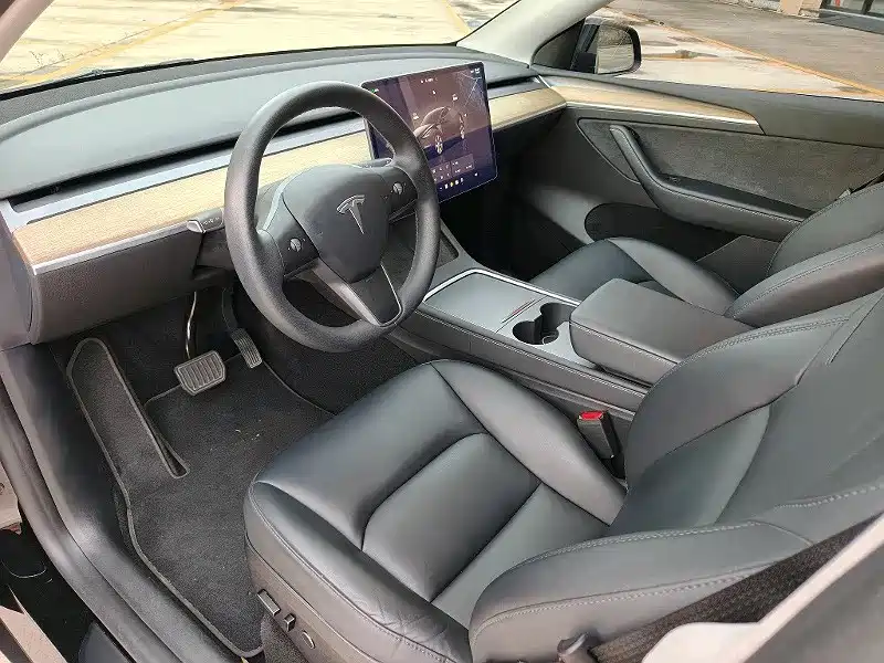 Tesla Model Y — фото 7