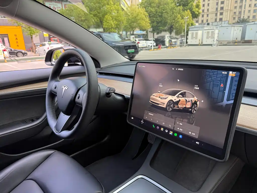 Tesla Model 3 — фото 6