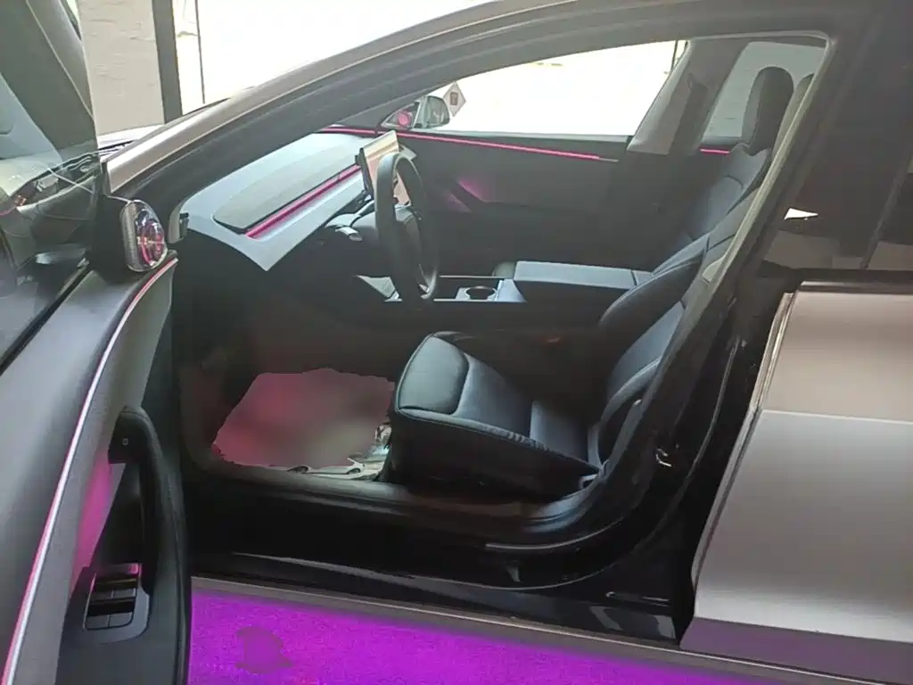 Tesla Model 3 — фото 15