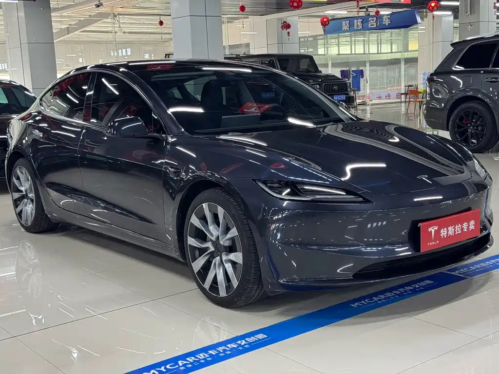 Tesla Model 3 — фото 3