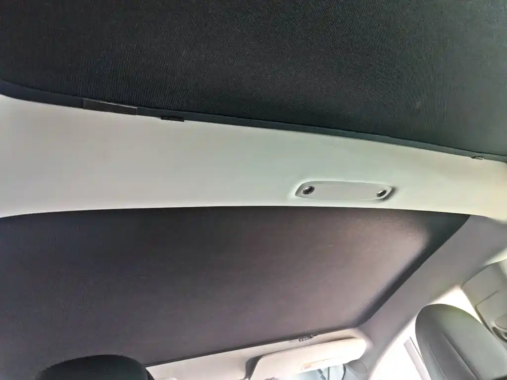 Tesla Model 3 — фото 14