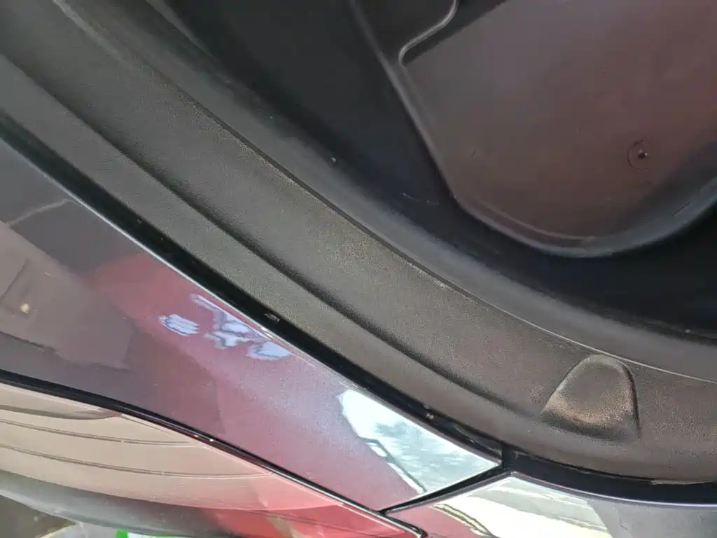 Tesla Model 3 — фото 19