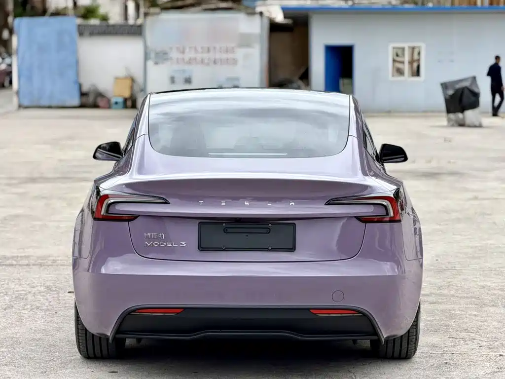 Tesla Model 3 — фото 6