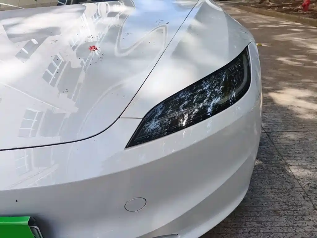 Tesla Model 3 — фото 18