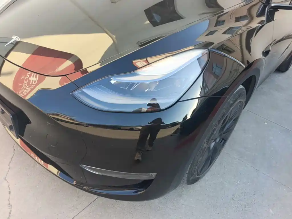 Tesla Model Y — фото 24