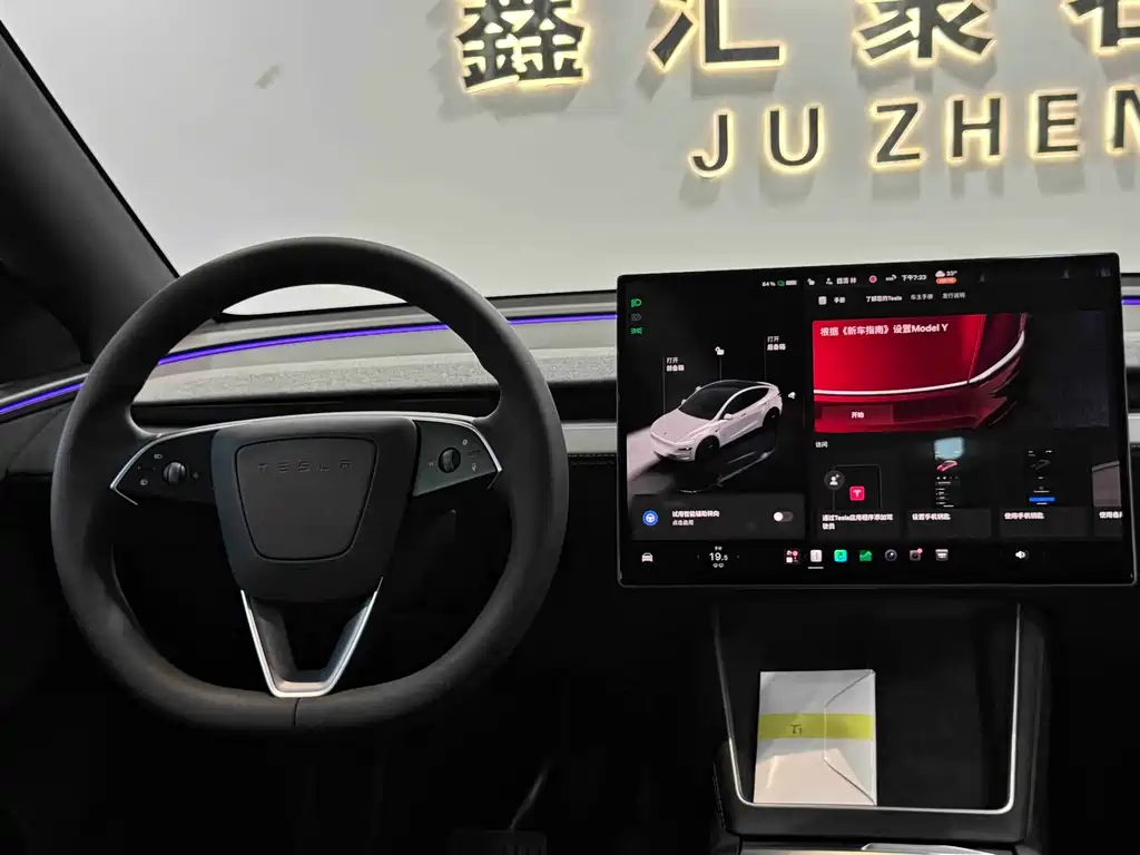 Tesla Model Y — фото 8