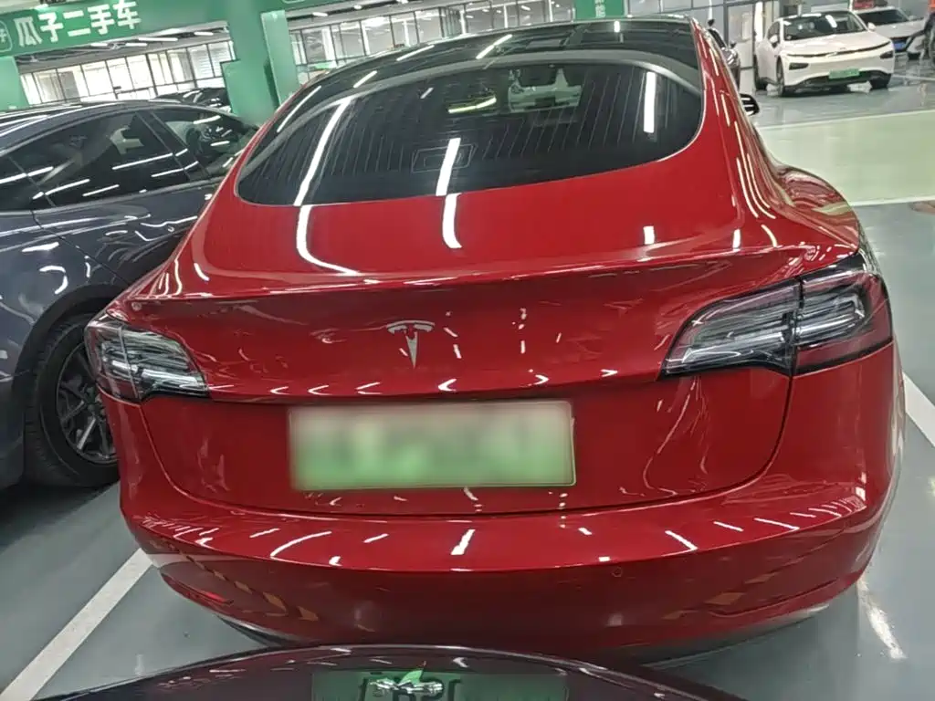 Tesla Model 3 — фото 6