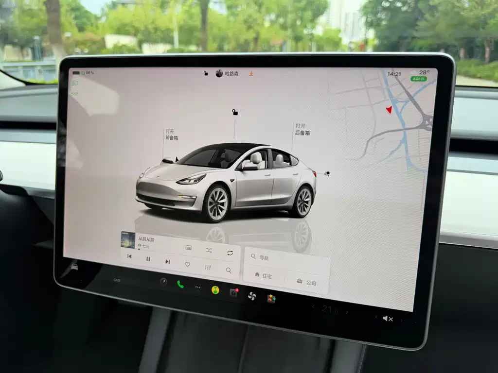 Tesla Model 3 — фото 15