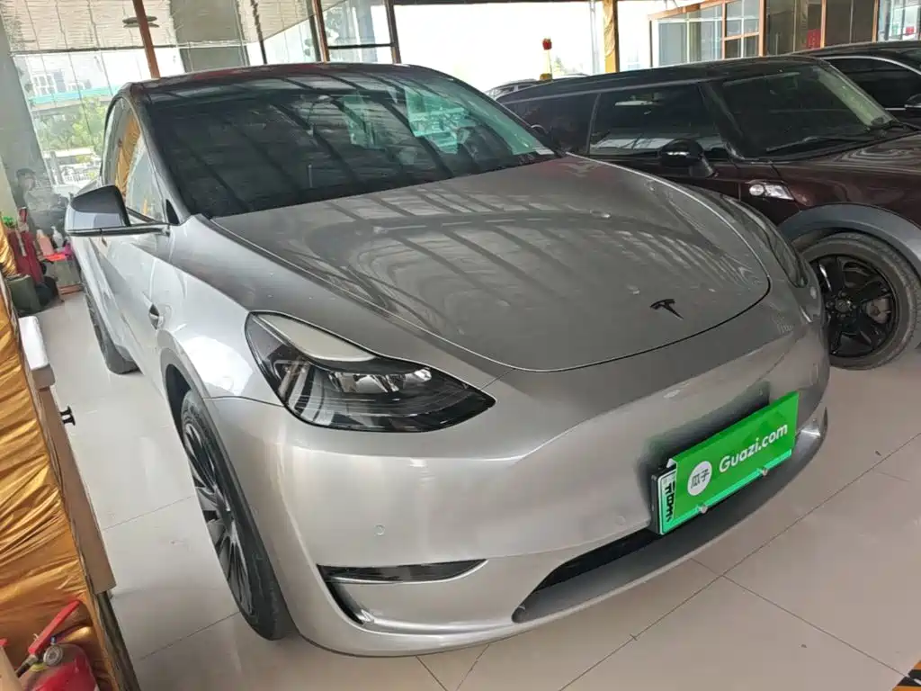 Tesla Model Y — фото 4