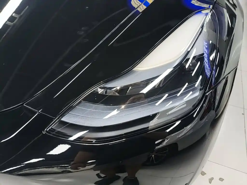 Tesla Model Y — фото 24