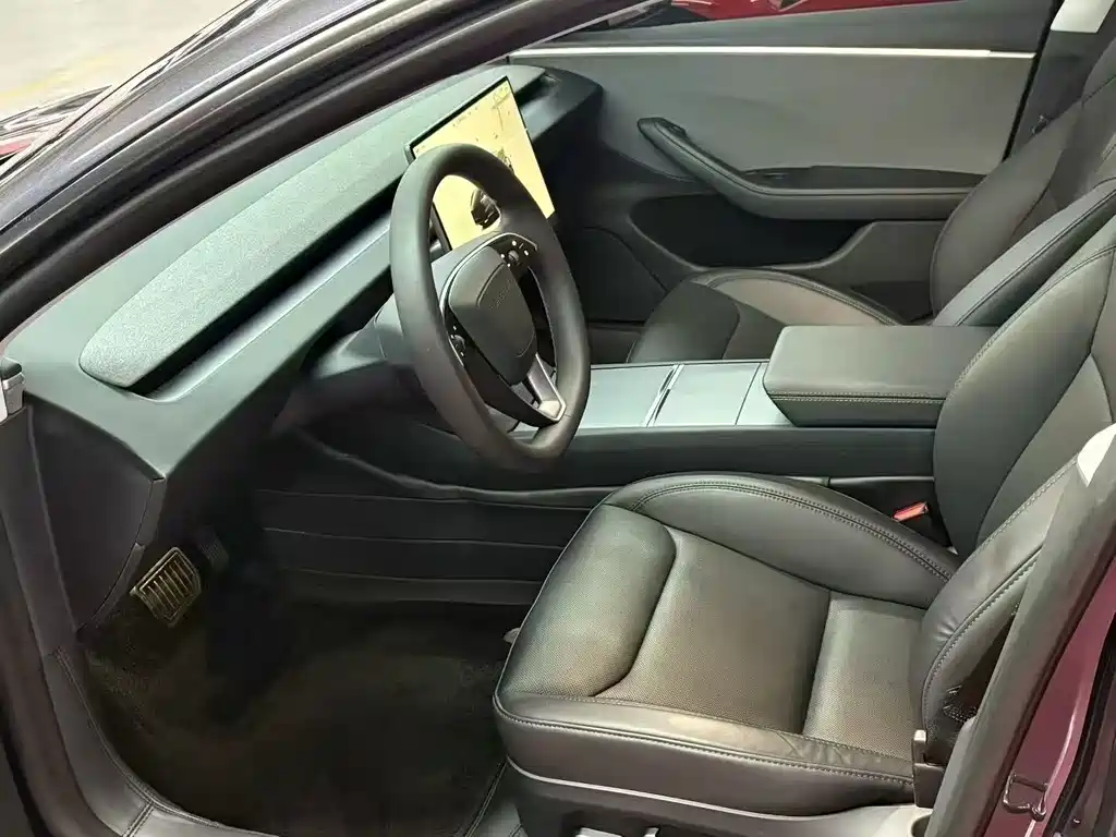 Tesla Model 3 — фото 4
