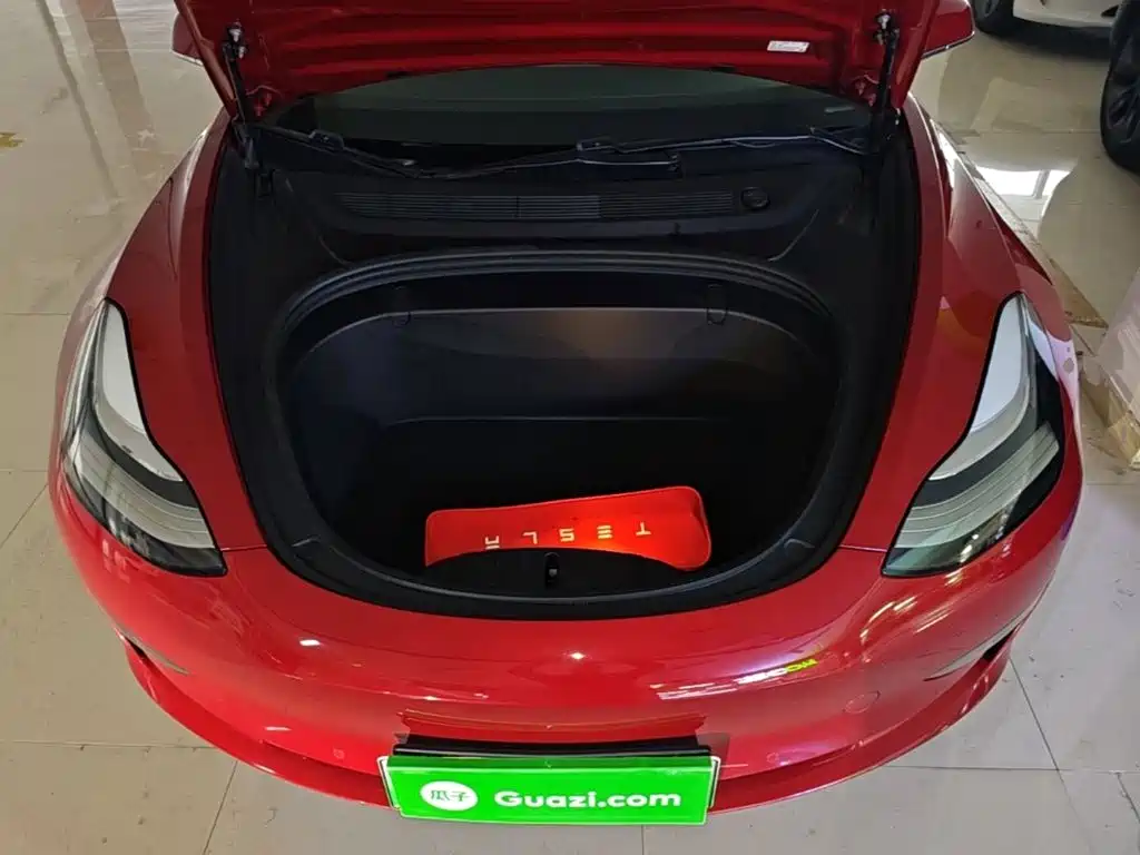 Tesla Model 3 — фото 20
