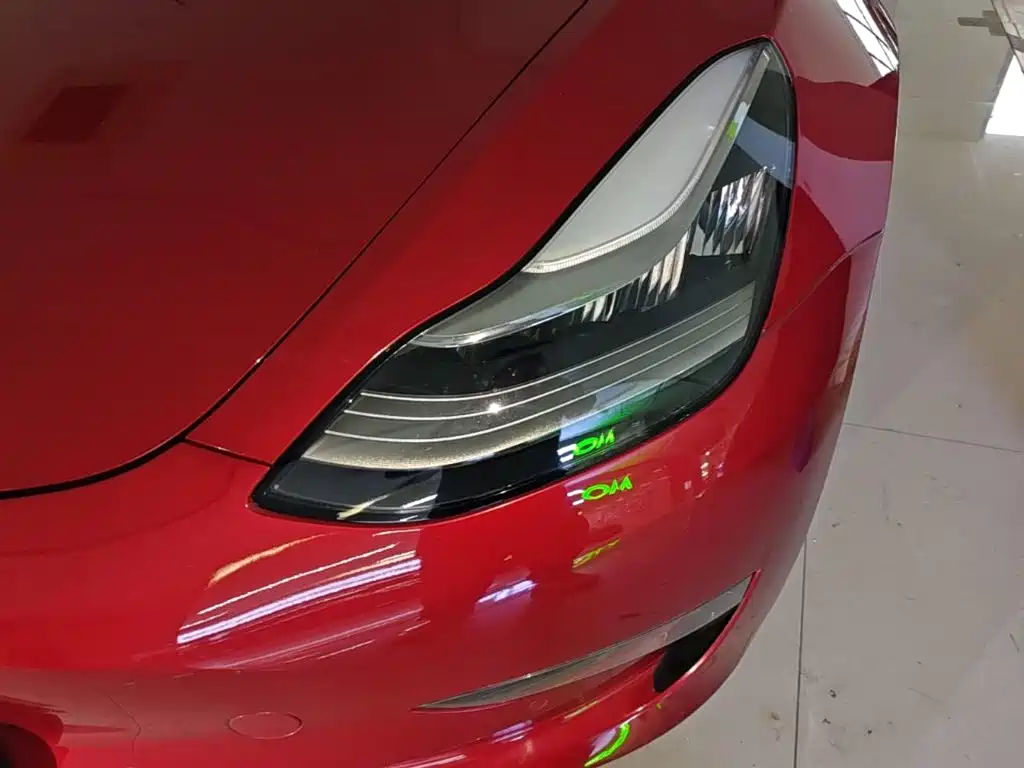 Tesla Model 3 — фото 24