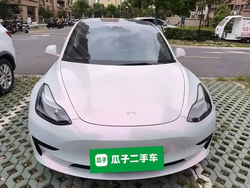 Tesla Model 3 — фото 3