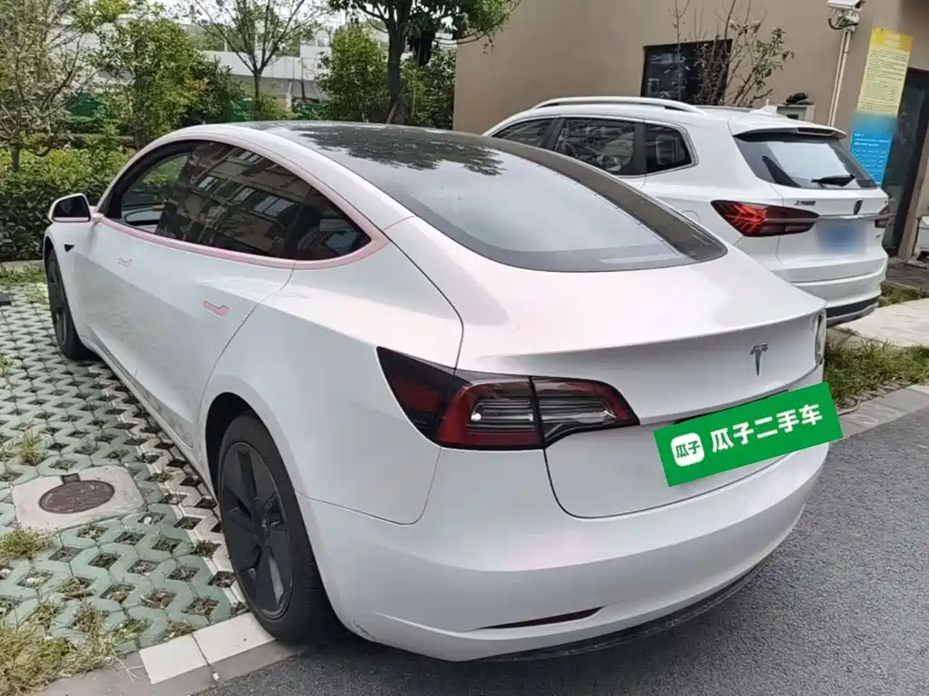 Tesla Model 3 — фото 5