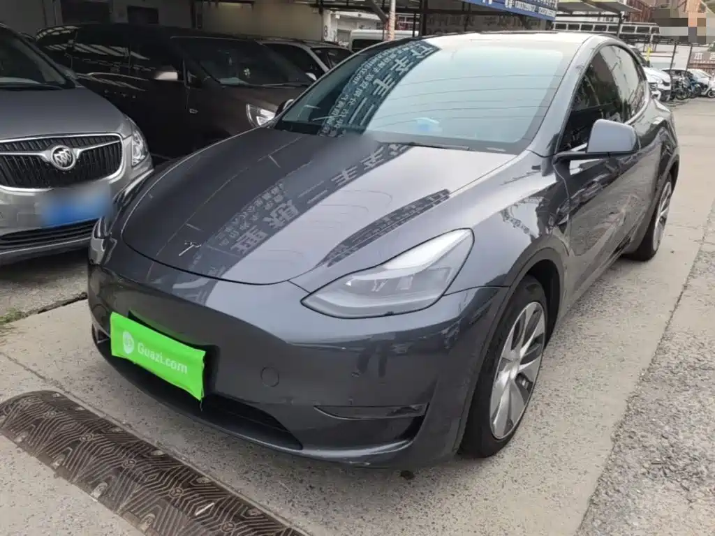 Tesla Model Y — фото 2