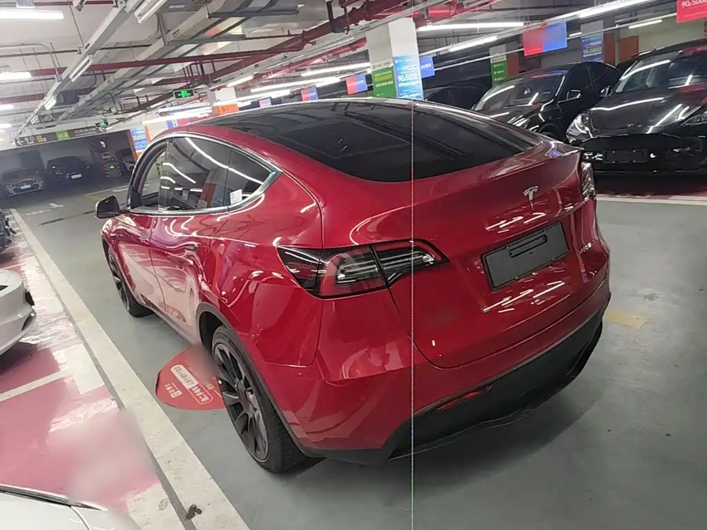 Tesla Model Y — фото 5