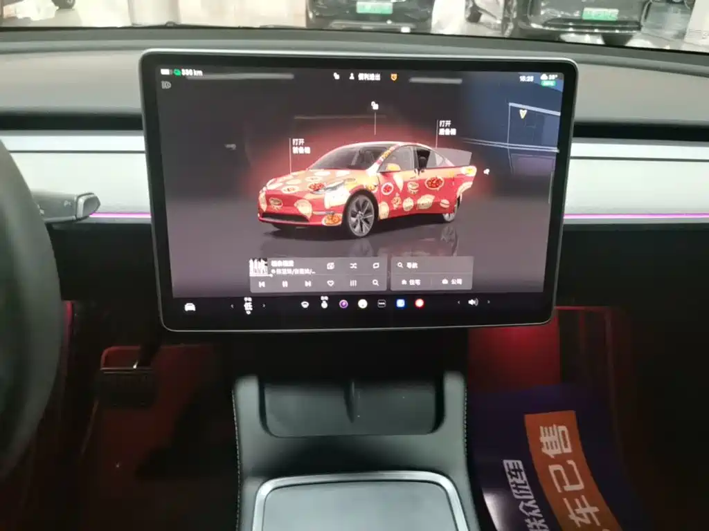 Tesla Model Y — фото 13