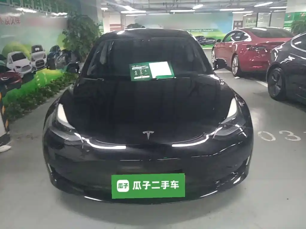 Tesla Model 3 — фото 3