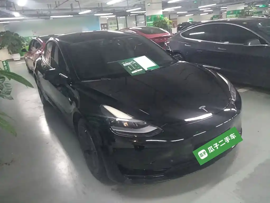 Tesla Model 3 — фото 4