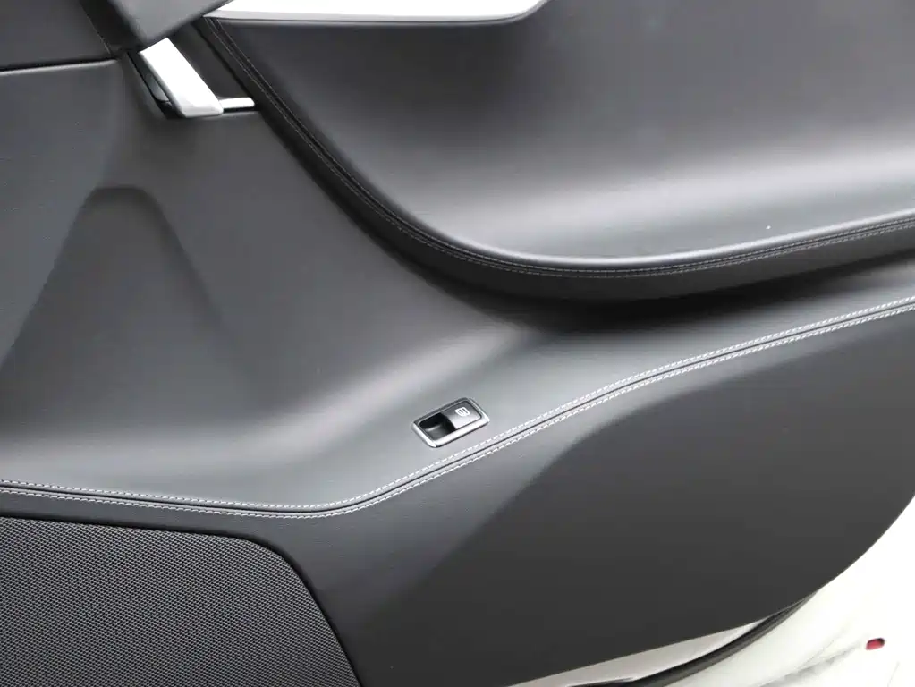 Tesla Model S — фото 11