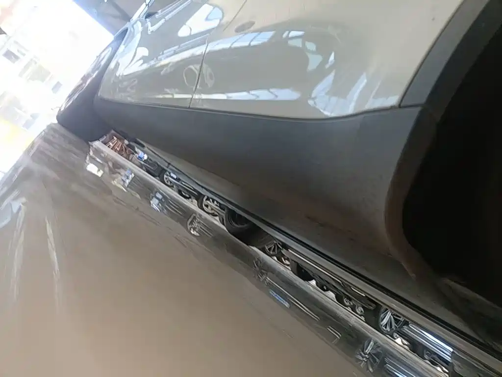 Tesla Model Y — фото 22