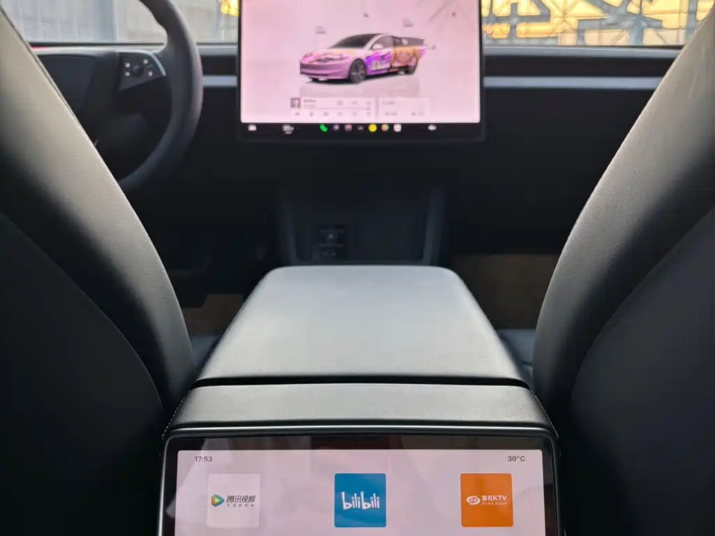 Tesla Model 3 — фото 9