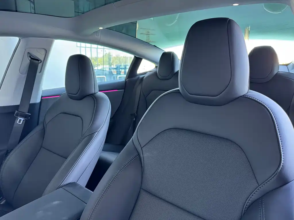 Tesla Model 3 — фото 6