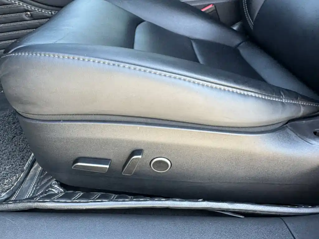 Tesla Model 3 — фото 17