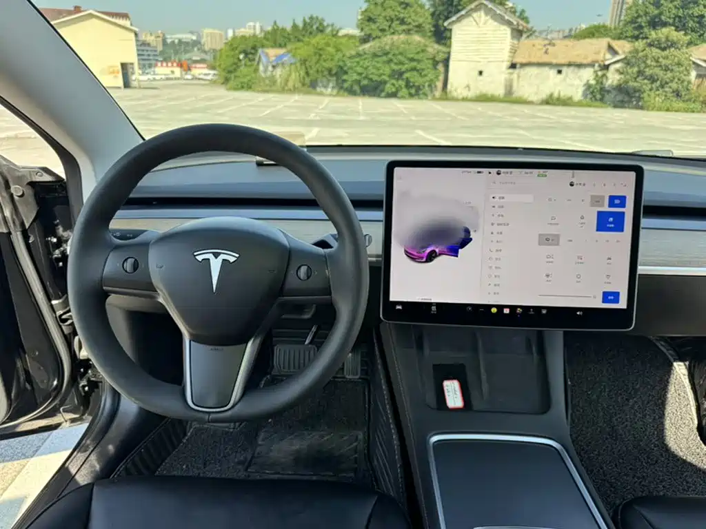 Tesla Model 3 — фото 25