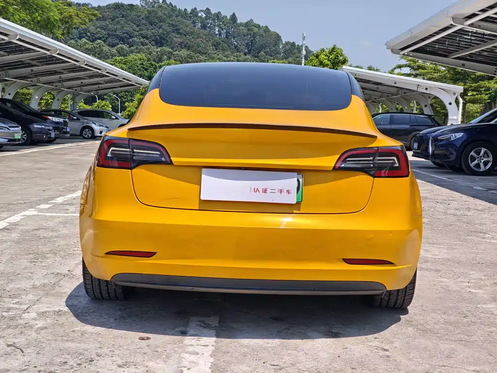 Tesla Model 3 — фото 6