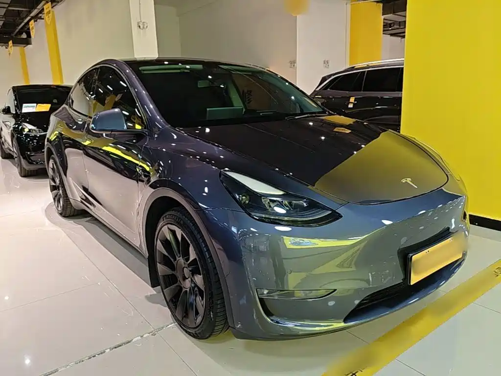 Tesla Model Y — фото 4