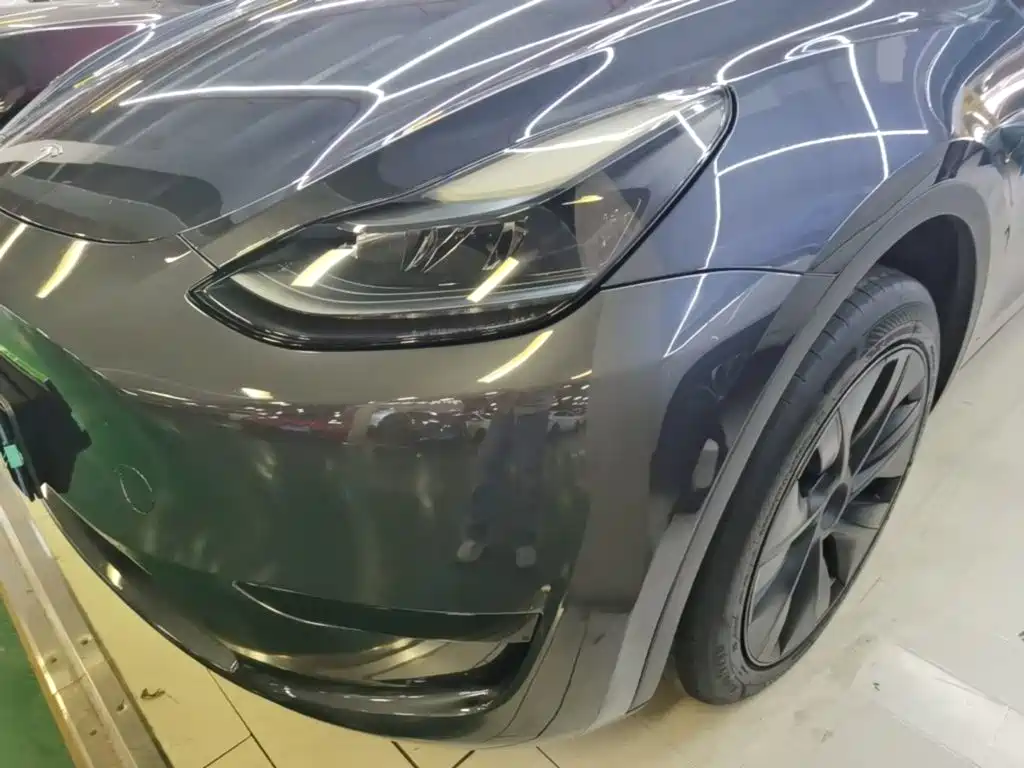 Tesla Model Y — фото 24