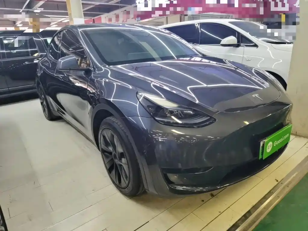 Tesla Model Y — фото 4