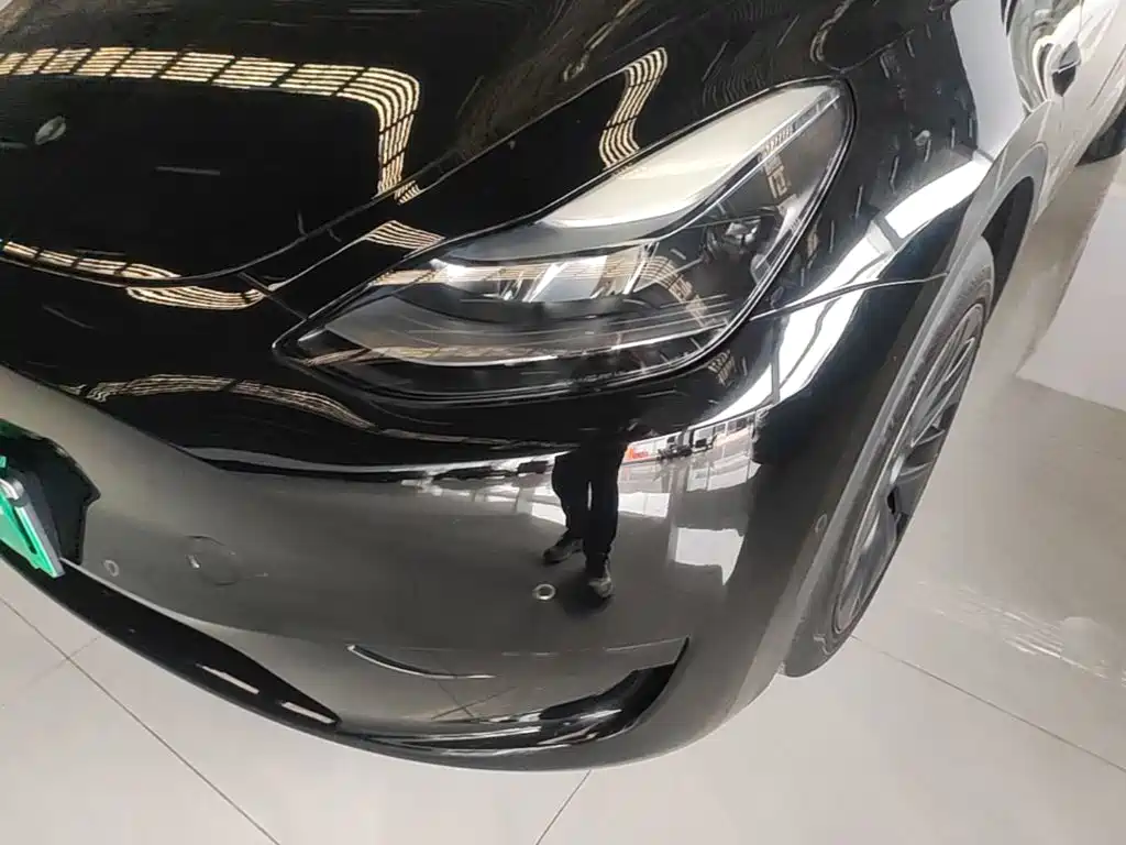 Tesla Model Y — фото 24