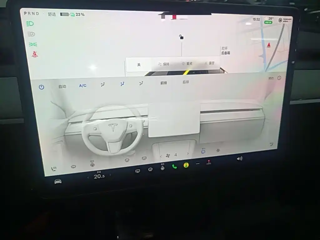 Tesla Model Y — фото 13