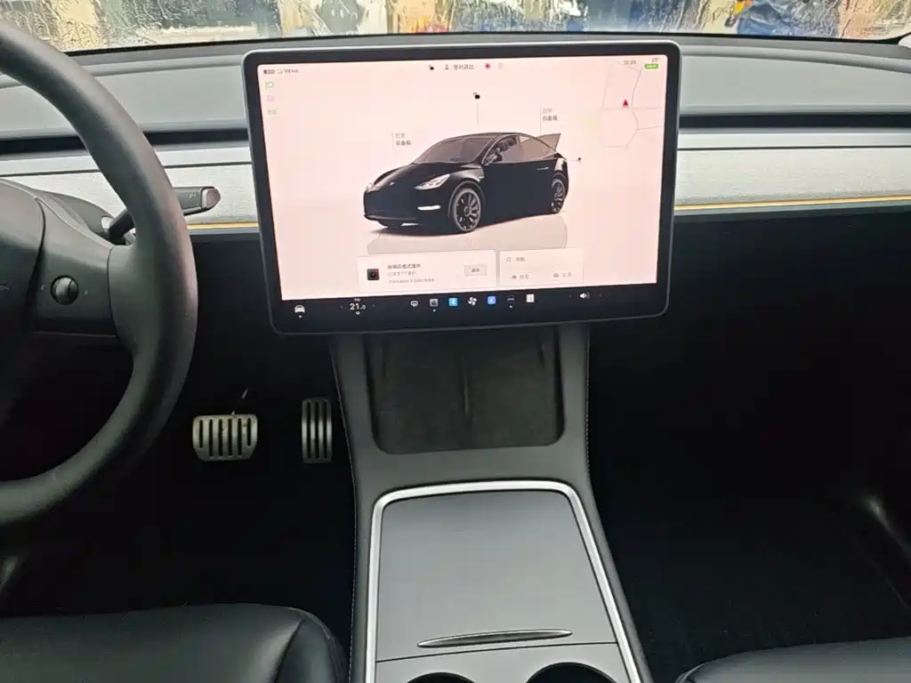 Tesla Model Y — фото 13