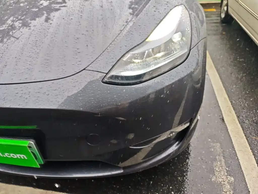 Tesla Model Y — фото 24