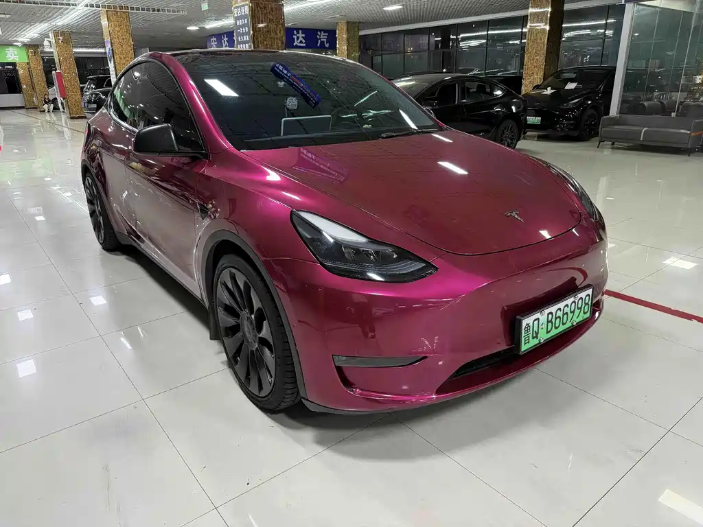 Tesla Model Y — фото 3