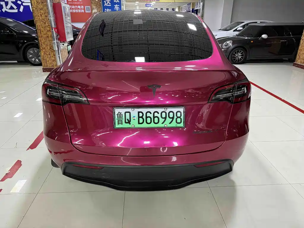 Tesla Model Y — фото 9