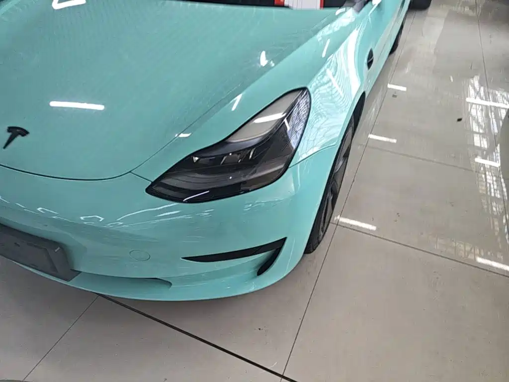 Tesla Model 3 — фото 24