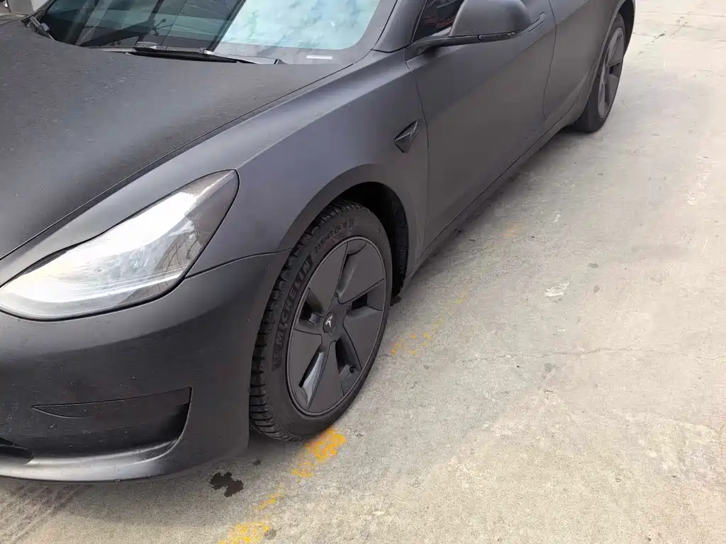 Tesla Model 3 — фото 2