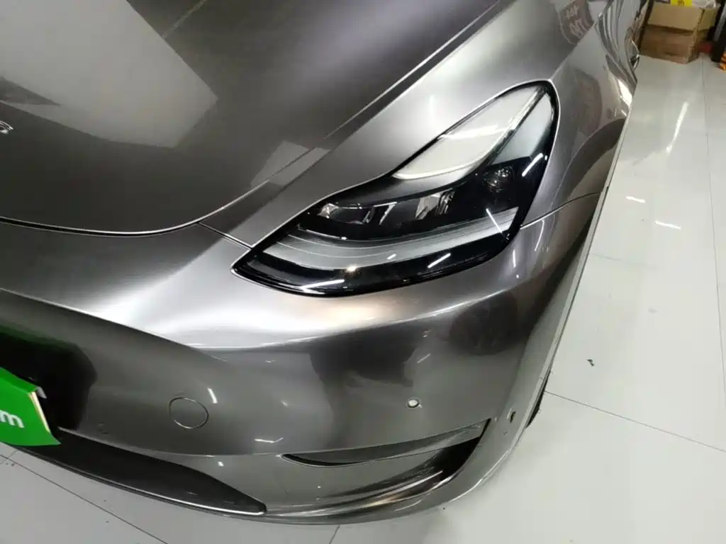 Tesla Model Y — фото 24