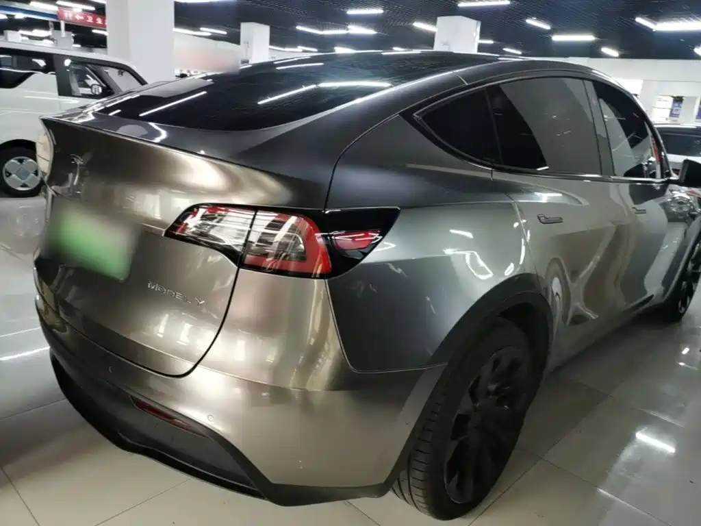 Tesla Model Y — фото 7