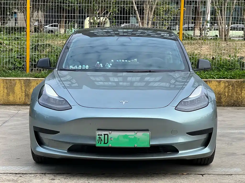 Tesla Model 3 — фото 2
