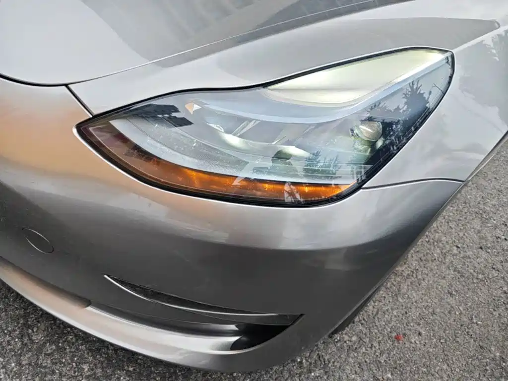 Tesla Model 3 — фото 18