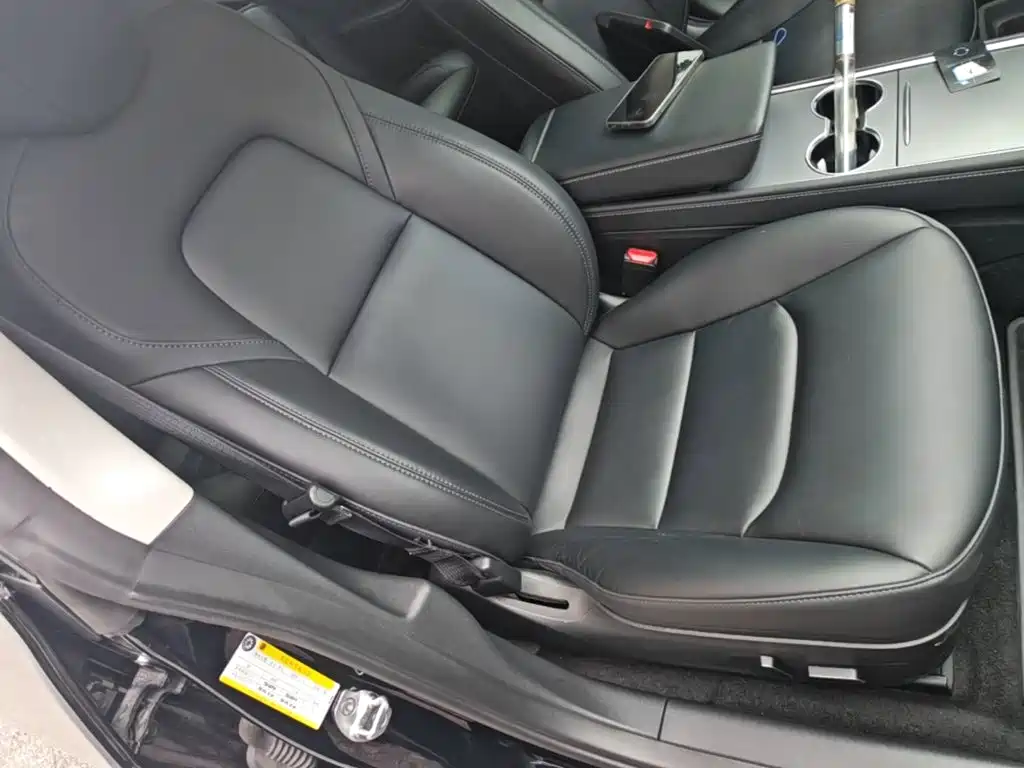 Tesla Model 3 — фото 20