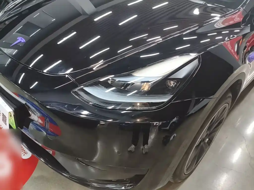 Tesla Model Y — фото 24
