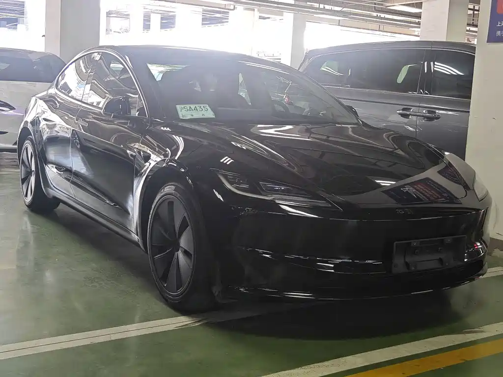 Tesla Model 3 — фото 3