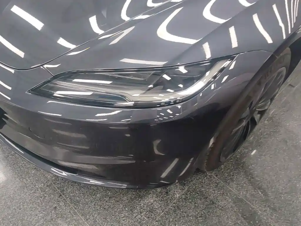 Tesla Model 3 — фото 24